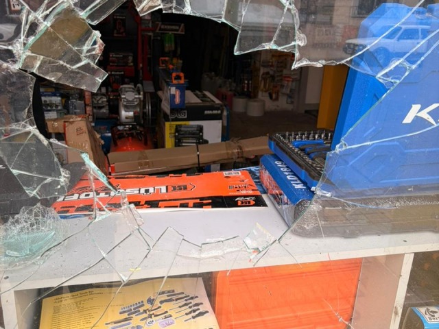 Volvieron a robar en la ferreter�a de Col�n y Espa�a